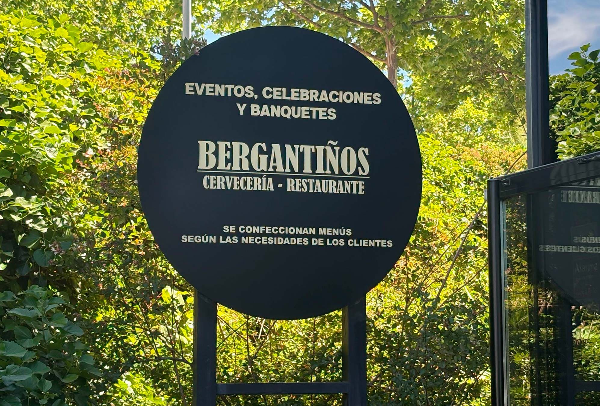 Restaurante BERGANTIÑOS (La antigua Roteña), un espacio de cocina tradicional española de calidad.
